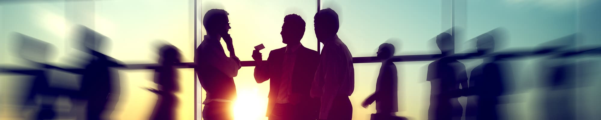Networking event - silhouettes de professionnels